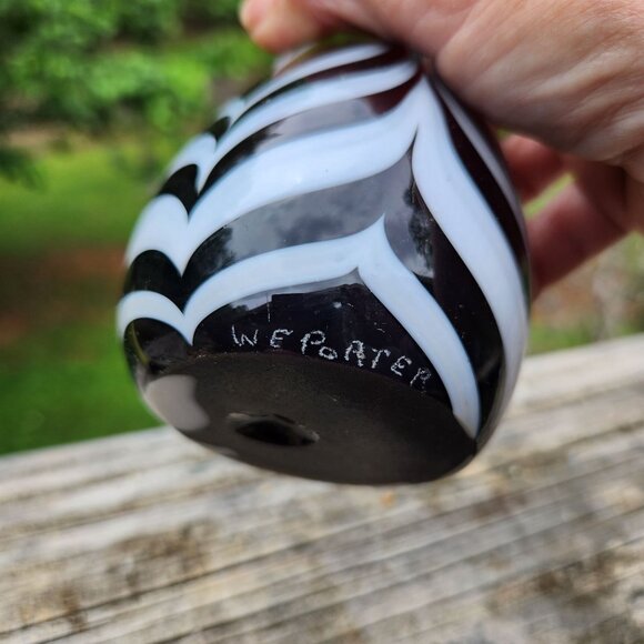 Vintage Heavy Murano artist signed WE Porter 1979 pulled Feather Vase In Green A - Picture 2 of 10